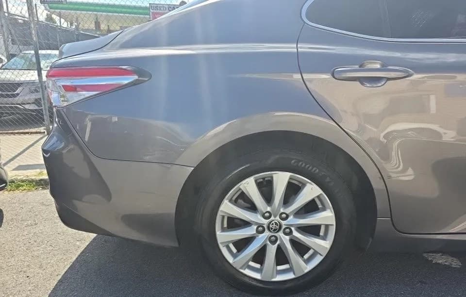 2020 TOYOTA CAMRY LE 7