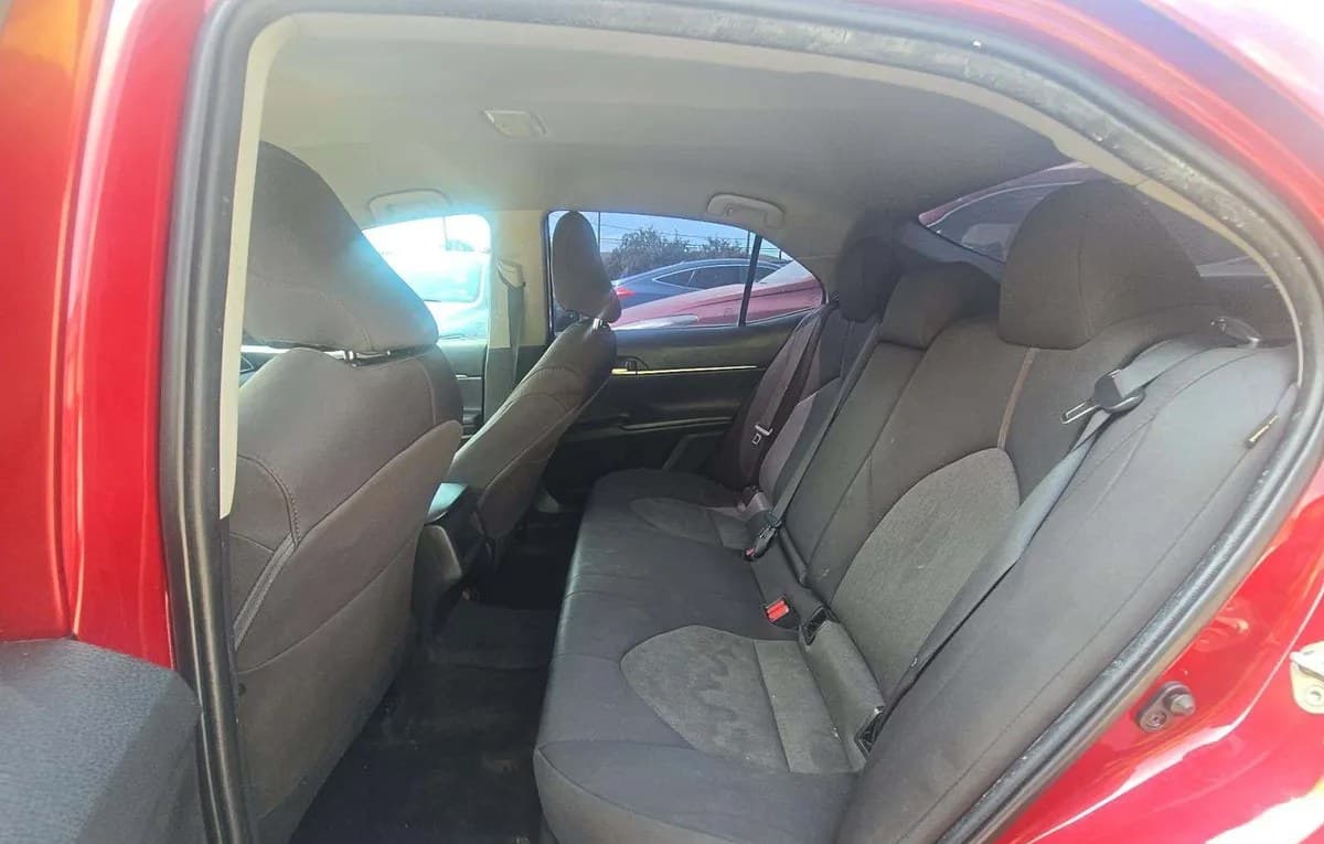 2020 TOYOTA CAMRY LE 7