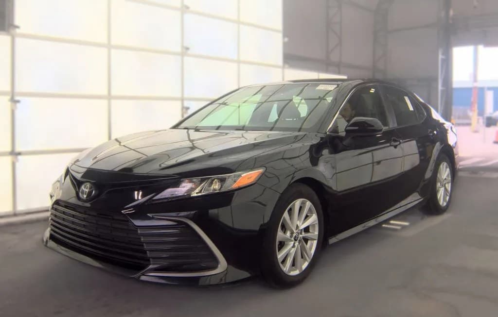 2022 TOYOTA CAMRY LE