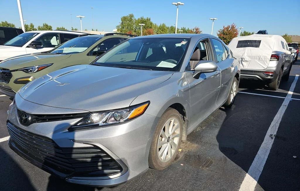 2024 TOYOTA CAMRY LE