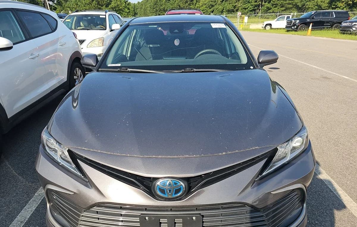 2023 TOYOTA CAMRY HYBRID LE 3