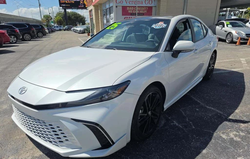 2025 TOYOTA CAMRY XSE