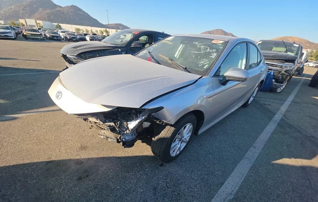 2025 TOYOTA CAMRY LE