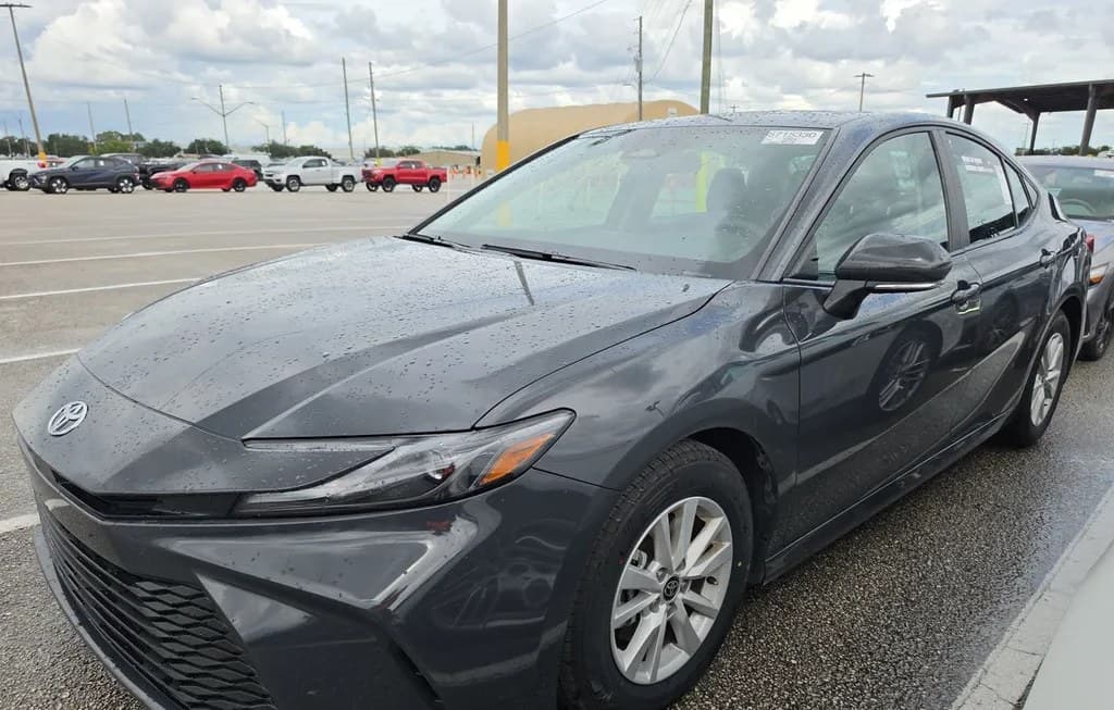2026 TOYOTA CAMRY LE