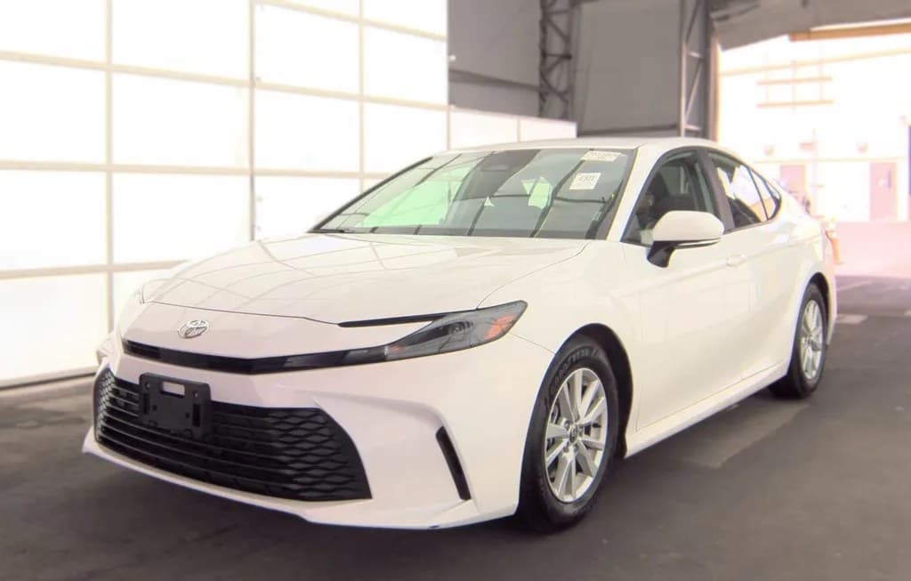 2026 TOYOTA CAMRY LE