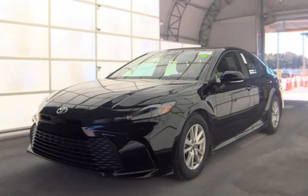 2026 TOYOTA CAMRY LE