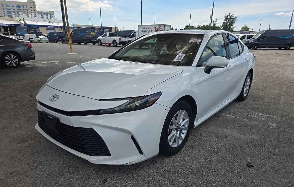 2025 TOYOTA CAMRY LE 2