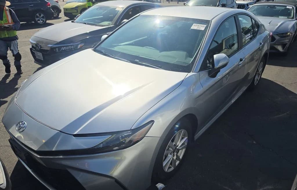 2025 TOYOTA CAMRY LE