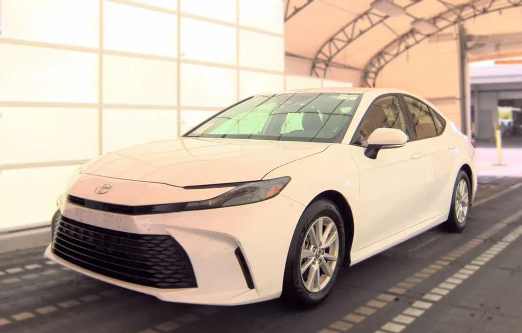 2026 TOYOTA CAMRY LE