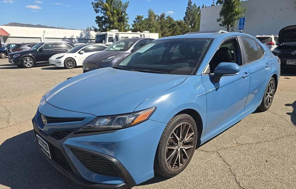 2023 TOYOTA CAMRY SE