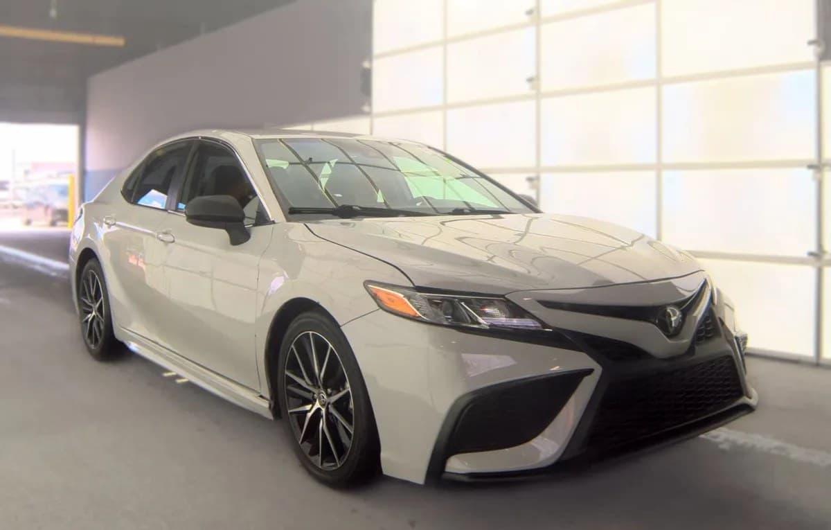 2023 TOYOTA CAMRY SE 4