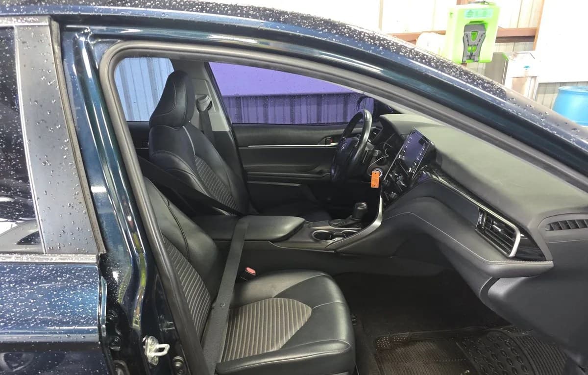 2021 TOYOTA CAMRY SE 5
