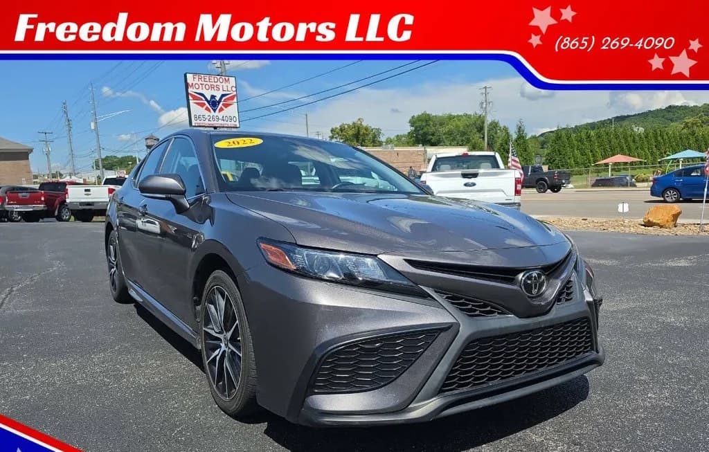 2022 TOYOTA CAMRY SE