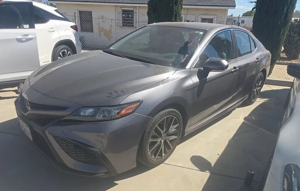 2024 TOYOTA CAMRY SE
