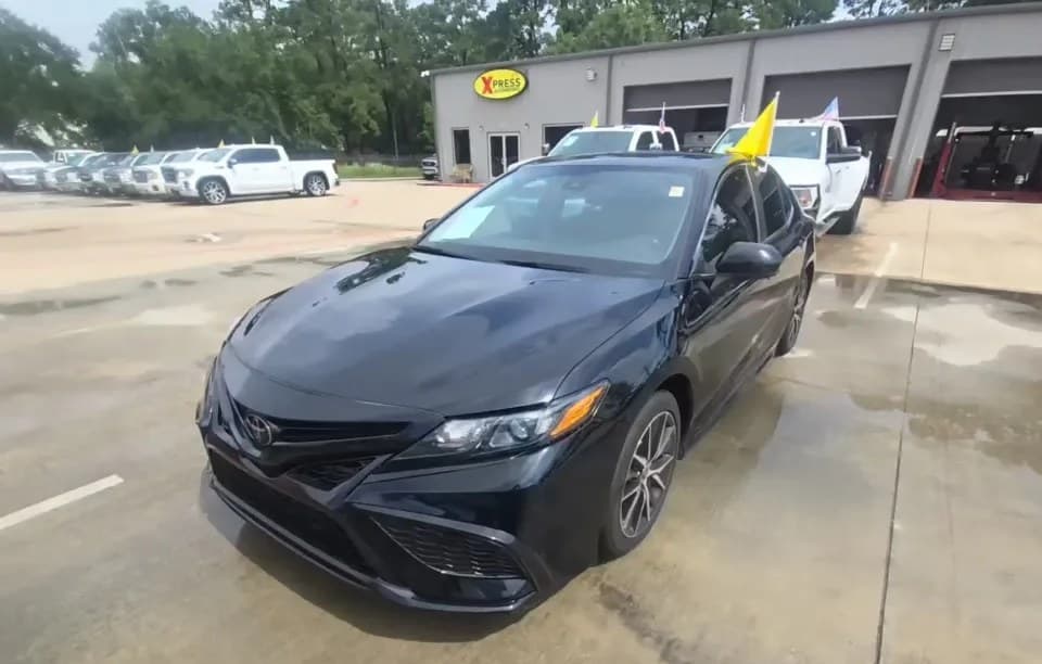 2021 TOYOTA CAMRY SE