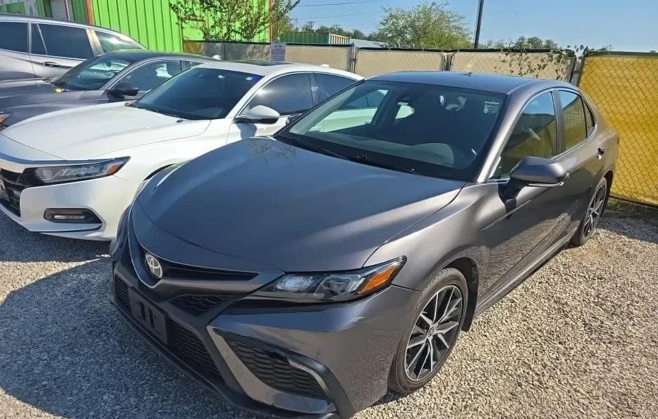 2024 TOYOTA CAMRY SE