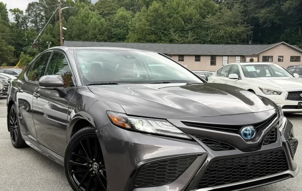 2024 TOYOTA CAMRY HYBRID XSE