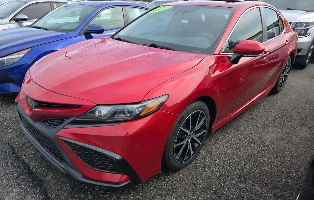 2022 TOYOTA CAMRY SE
