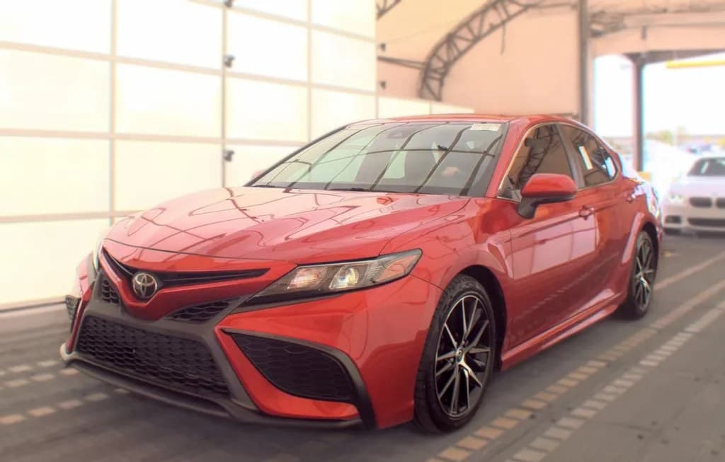 2022 TOYOTA CAMRY SE