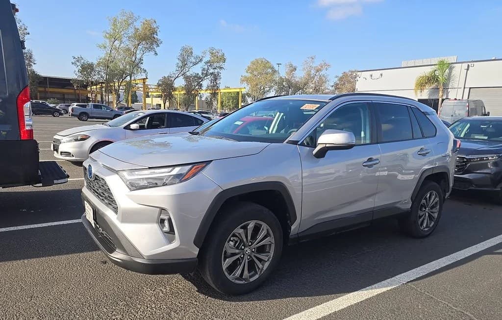 2022 TOYOTA RAV4 HYBRID XLE PREMIUM