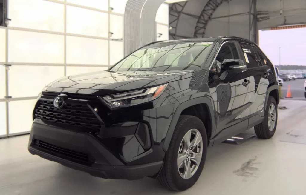 2025 TOYOTA RAV4 HYBRID LE