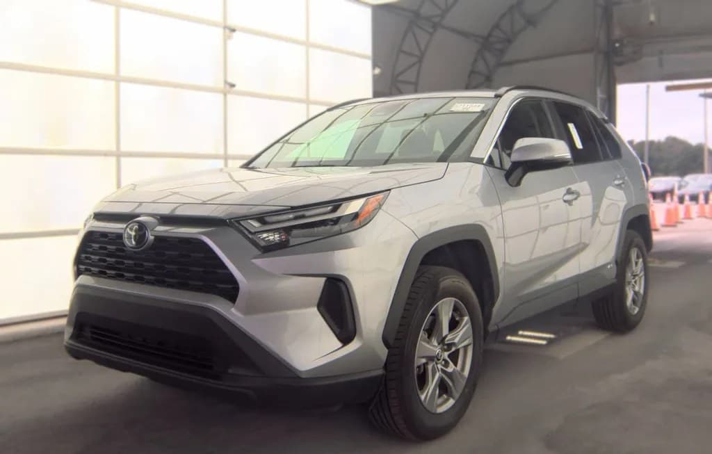 2025 TOYOTA RAV4 HYBRID LE