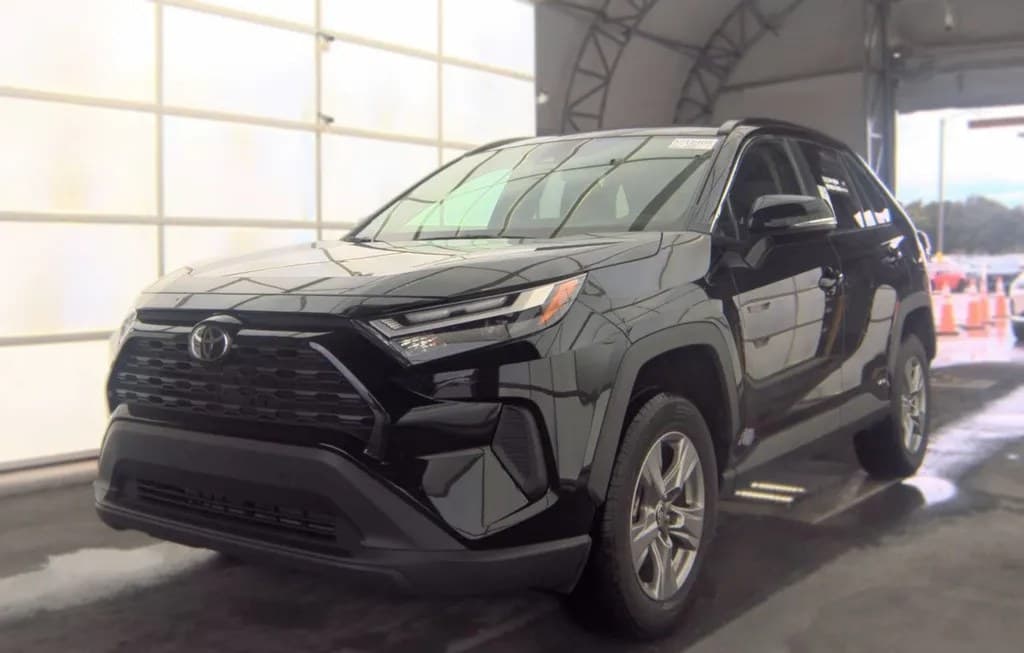 2025 TOYOTA RAV4 HYBRID LE