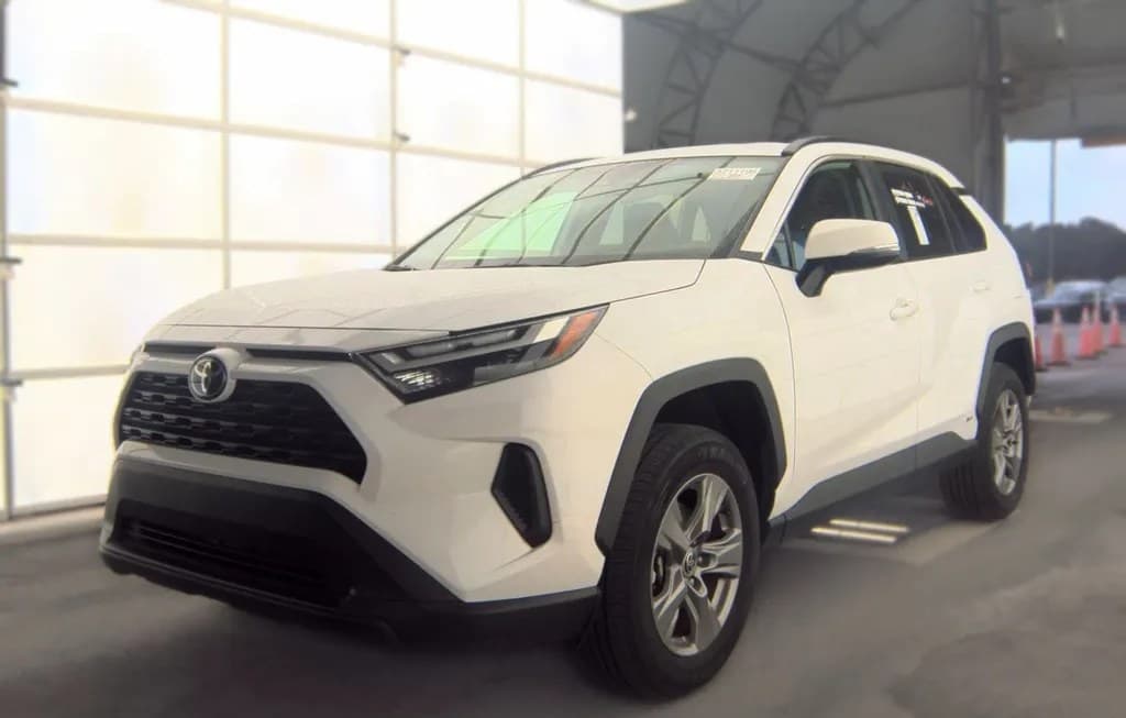 2025 TOYOTA RAV4 HYBRID LE