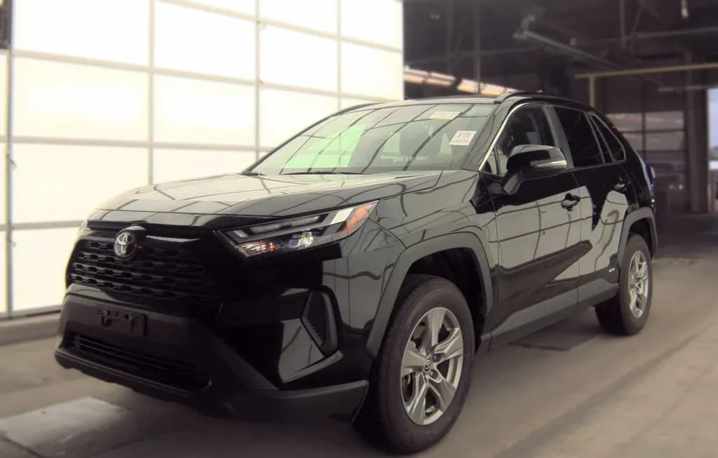 2025 TOYOTA RAV4 HYBRID XLE