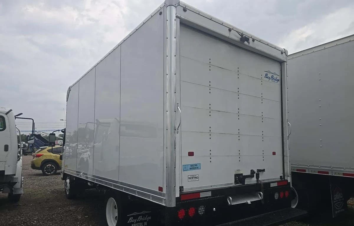 2022 CHEVROLET 4500 BASE LOW TILT 3