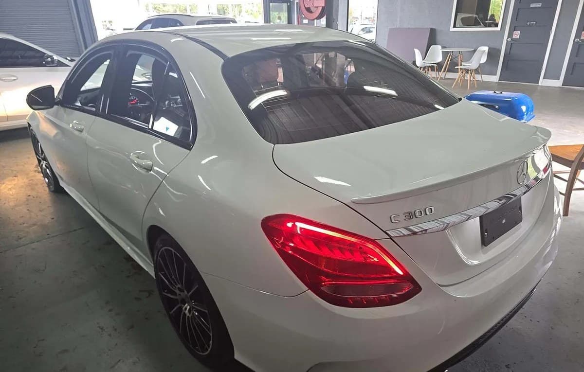 2018 MERCEDES-BENZ C-CLASS C 300 3