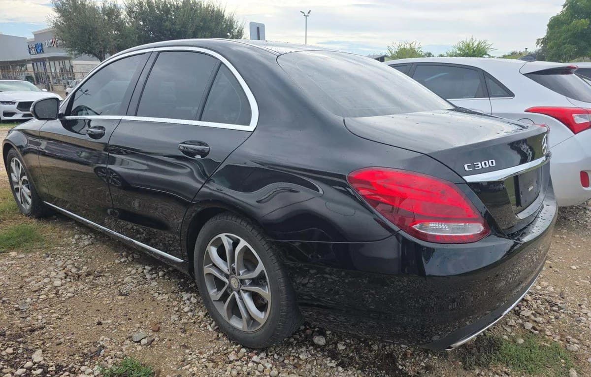 2017 MERCEDES-BENZ C-CLASS C 300 3
