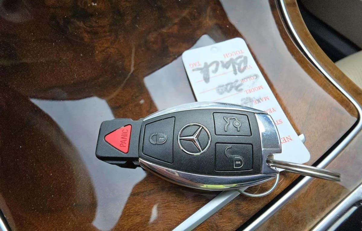 2017 MERCEDES-BENZ C-CLASS C 300 5