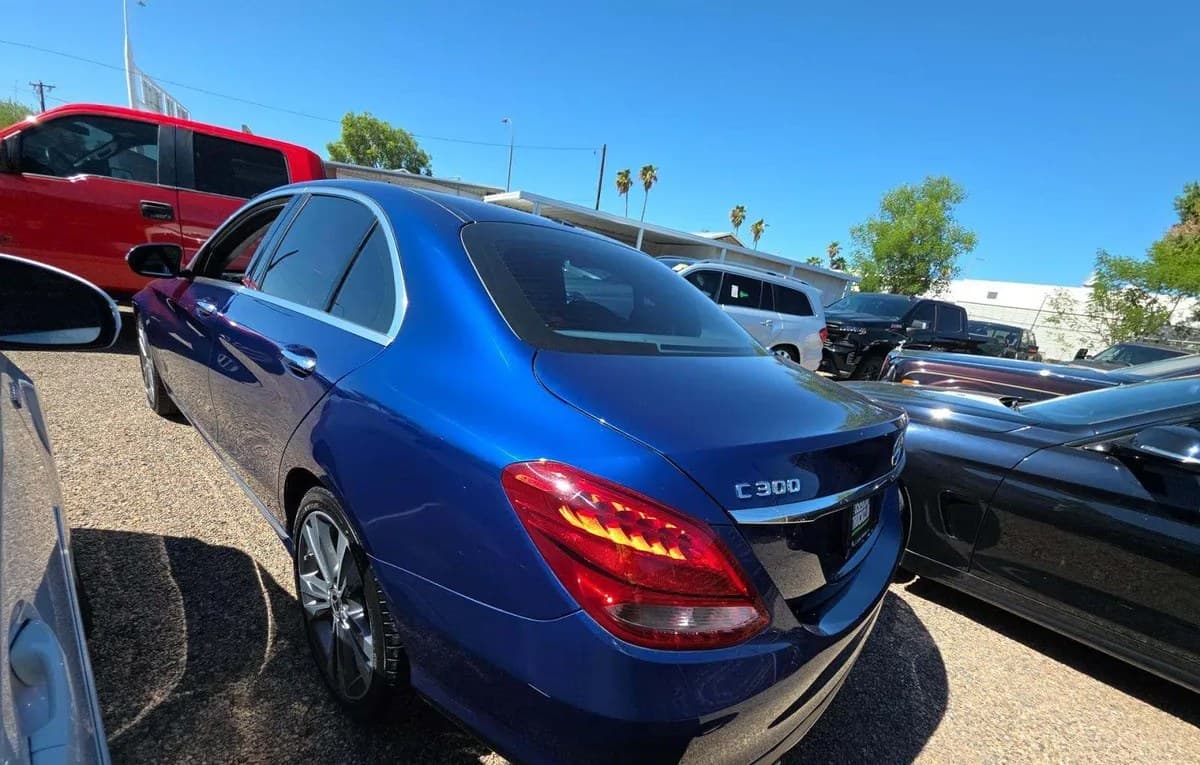 2018 MERCEDES-BENZ C-CLASS C 300 3