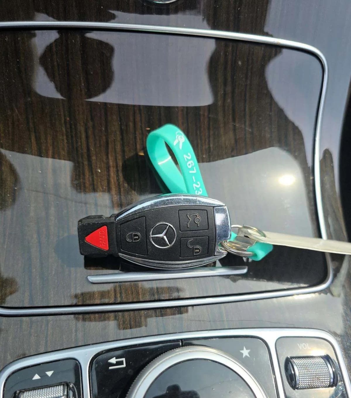 2017 MERCEDES-BENZ C-CLASS C 300 5