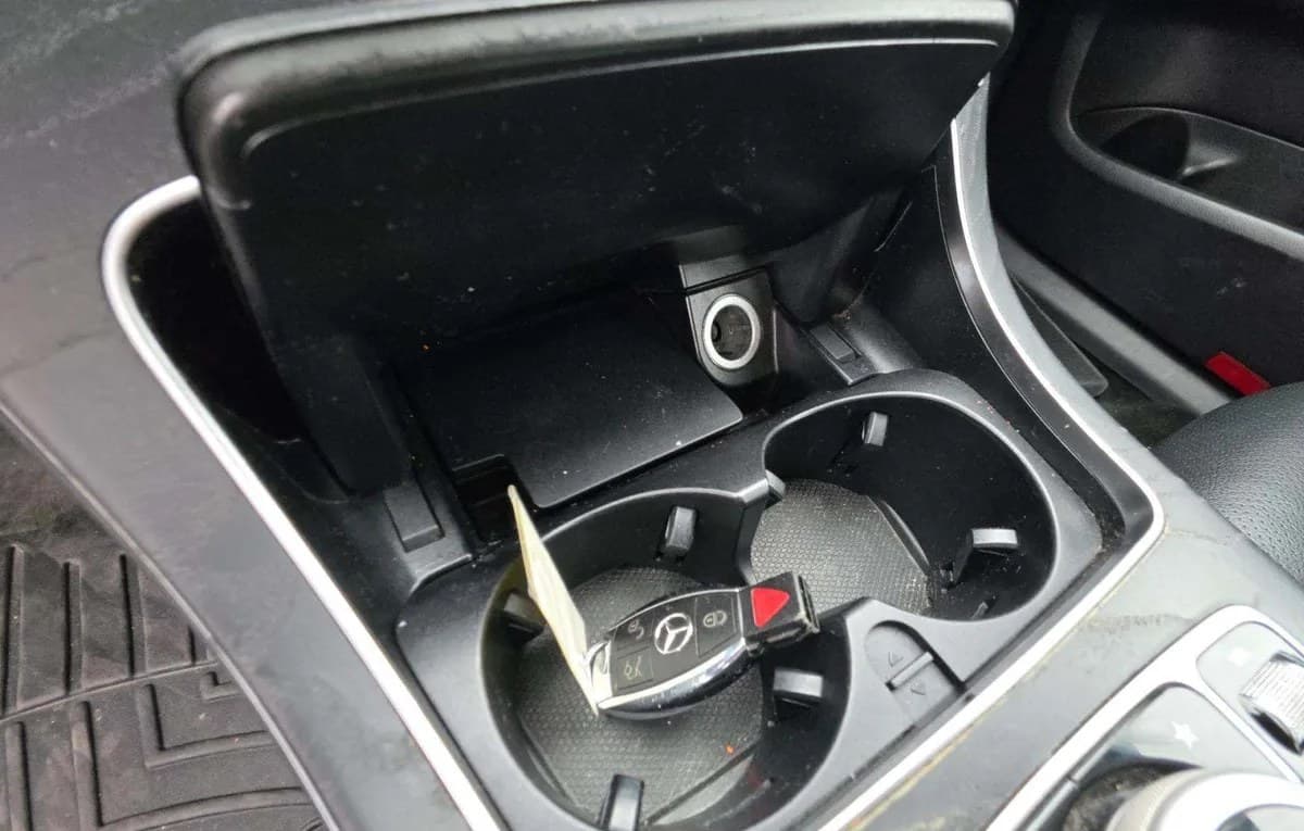 2017 MERCEDES-BENZ C-CLASS C 300 5