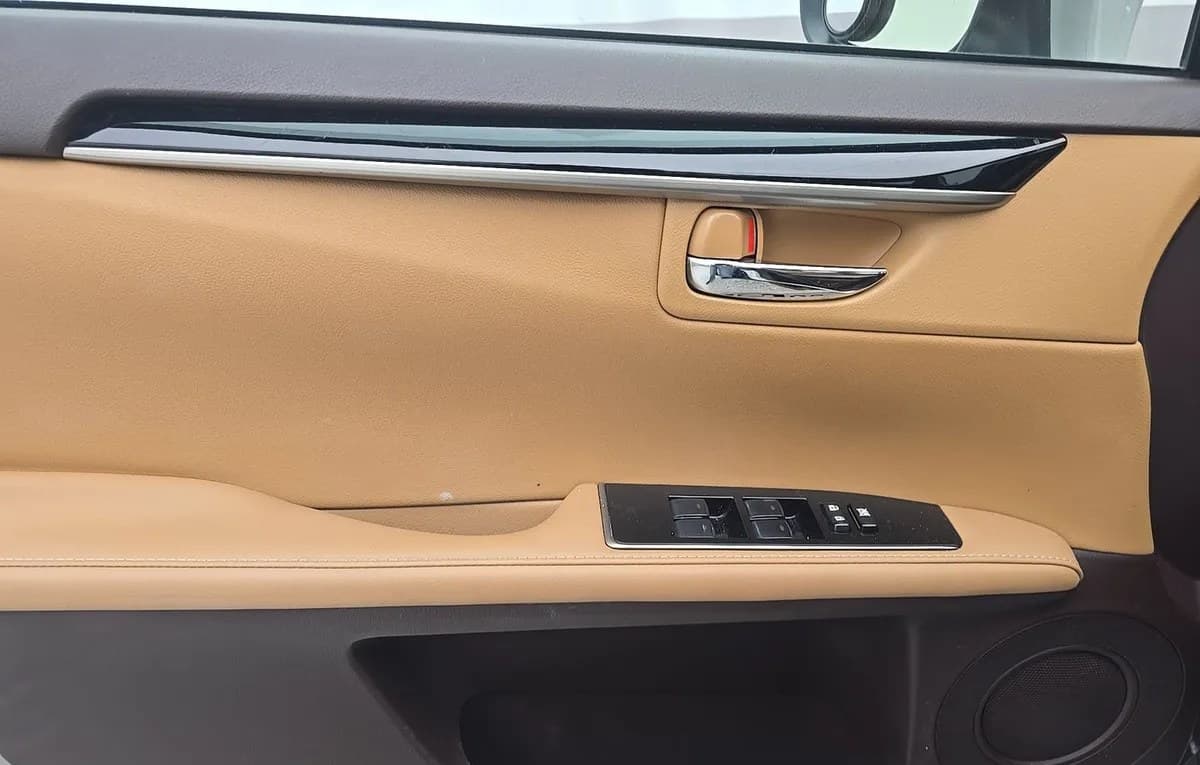 2017 LEXUS ES ES 350 6