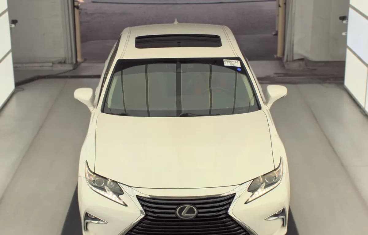 2017 LEXUS ES 350 3