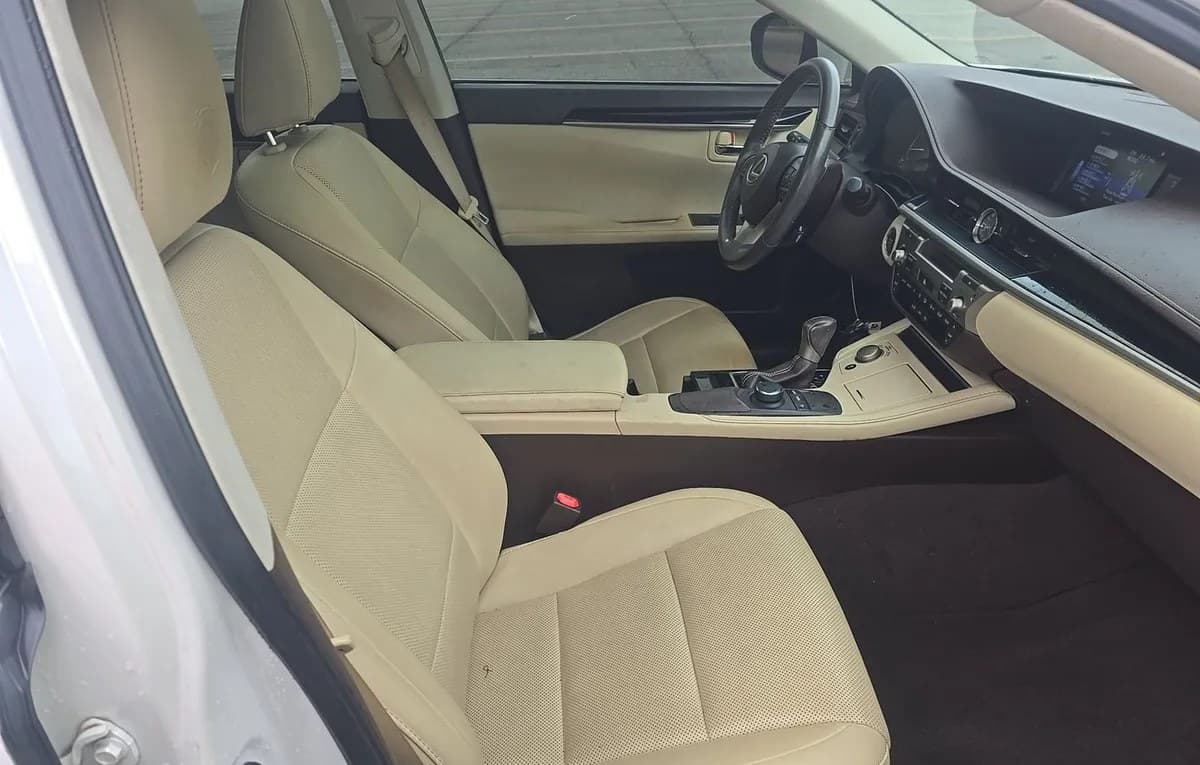 2017 LEXUS ES 350 5