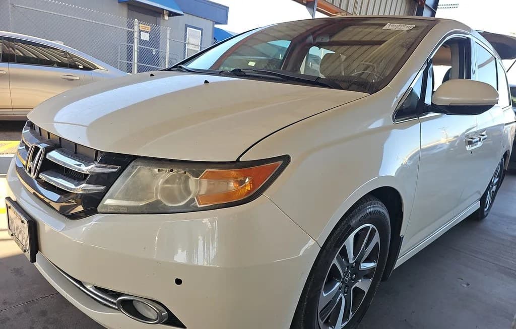 2017 HONDA ODYSSEY TOURING ELITE 118.1" WB