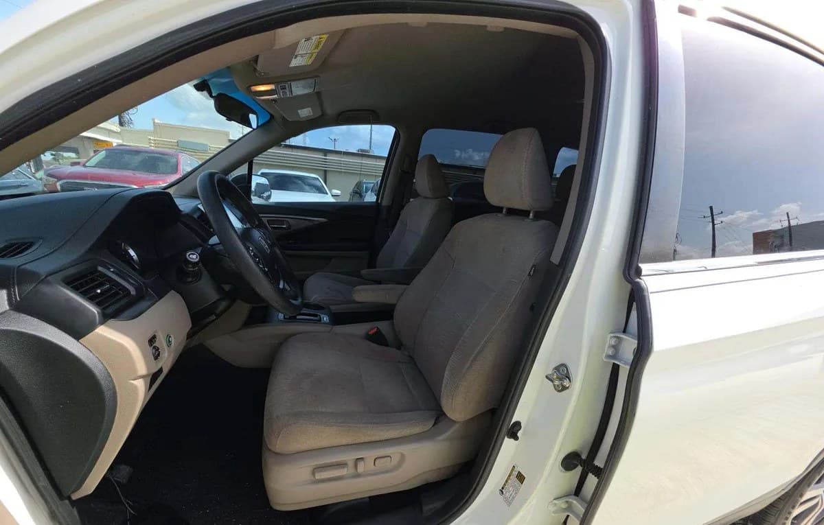 2017 HONDA PILOT EX 4