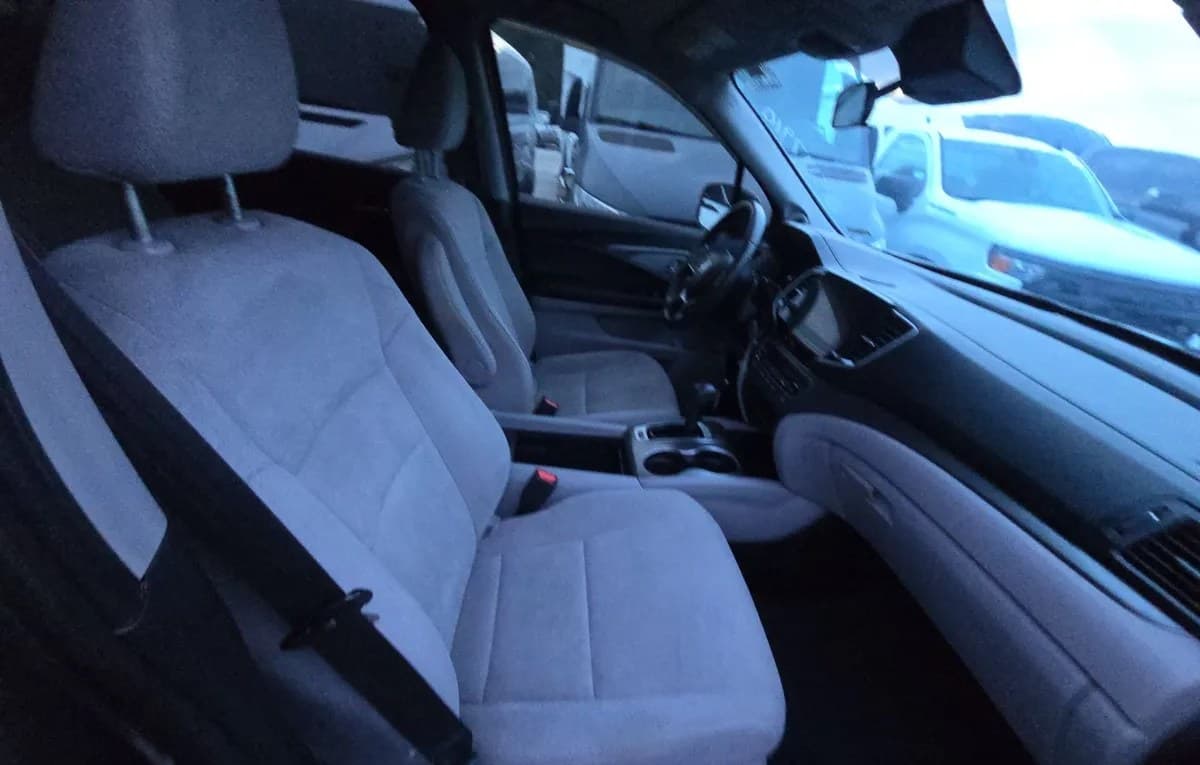 2019 HONDA PILOT EX 5