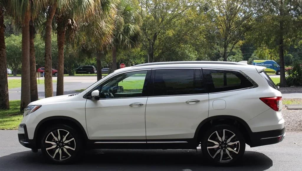 2019 HONDA PILOT Touring 4