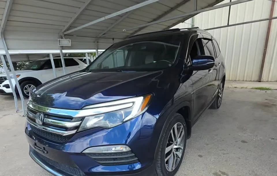 2017 HONDA PILOT Touring 2