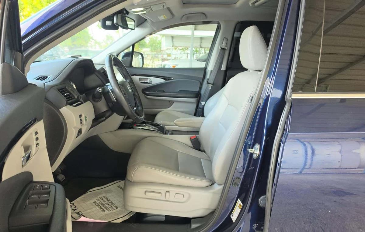 2017 HONDA PILOT Touring 4