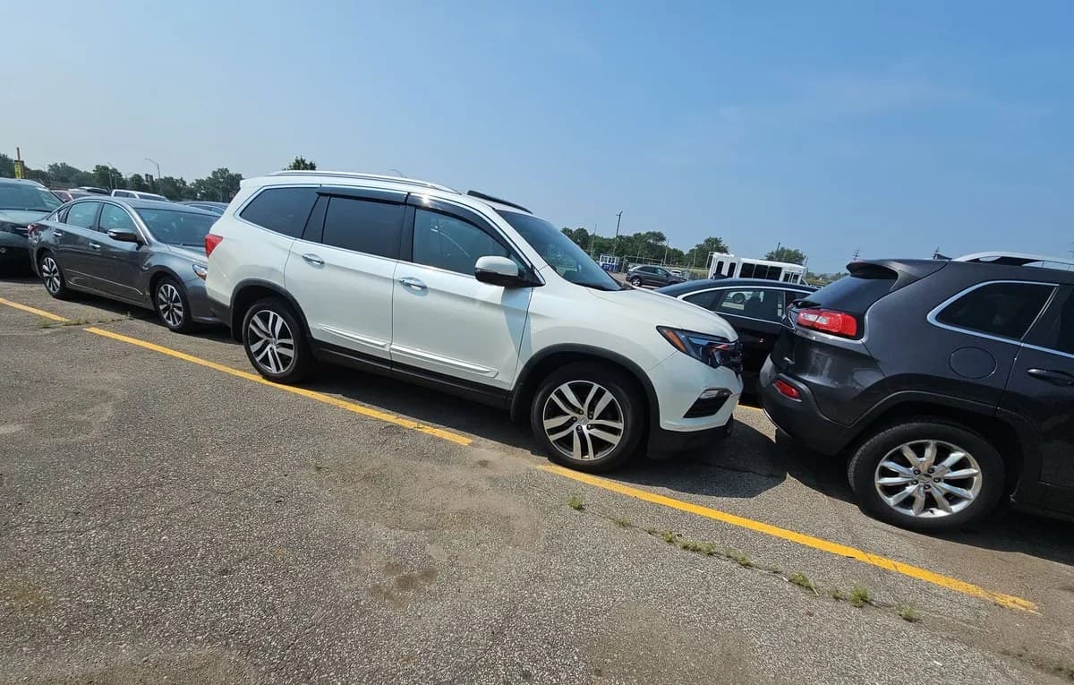 2017 HONDA PILOT Elite 4