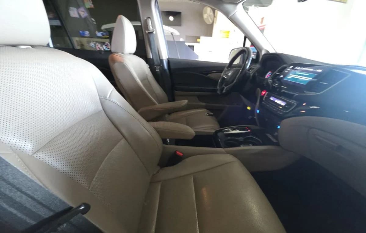 2019 HONDA PILOT Elite 5