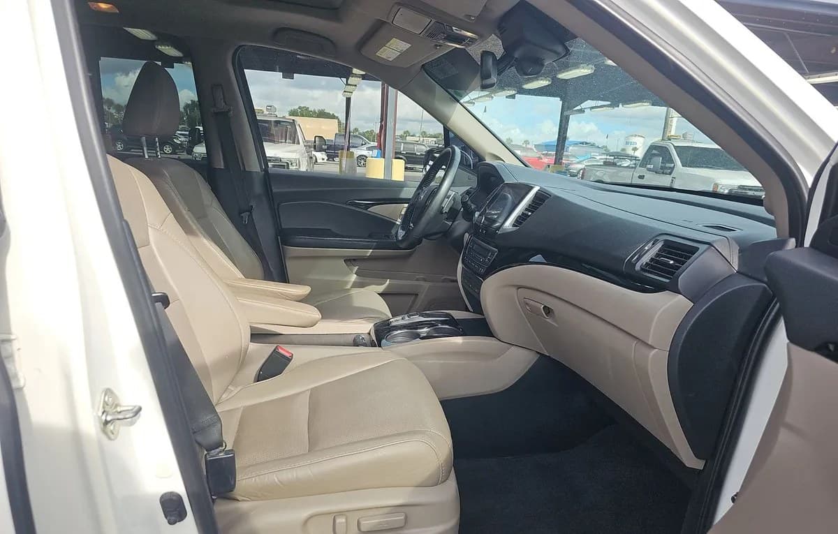 2017 HONDA PILOT Elite 5