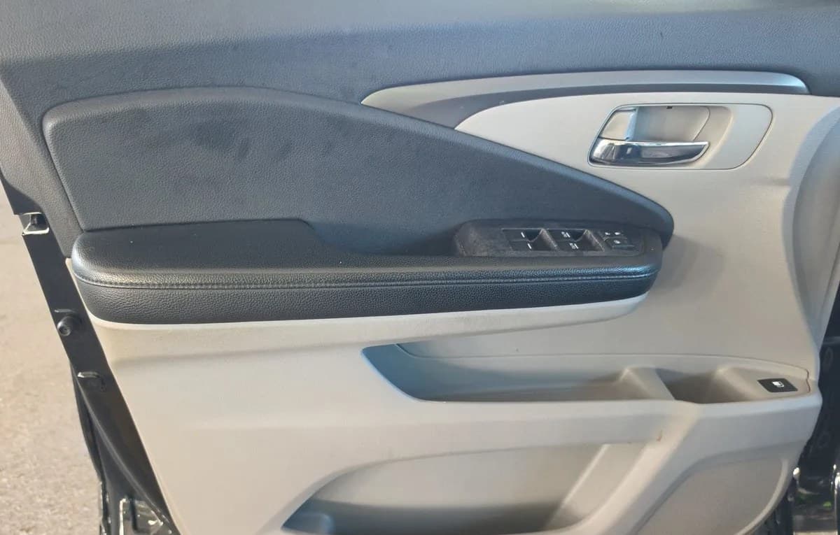 2019 HONDA PILOT LX 6
