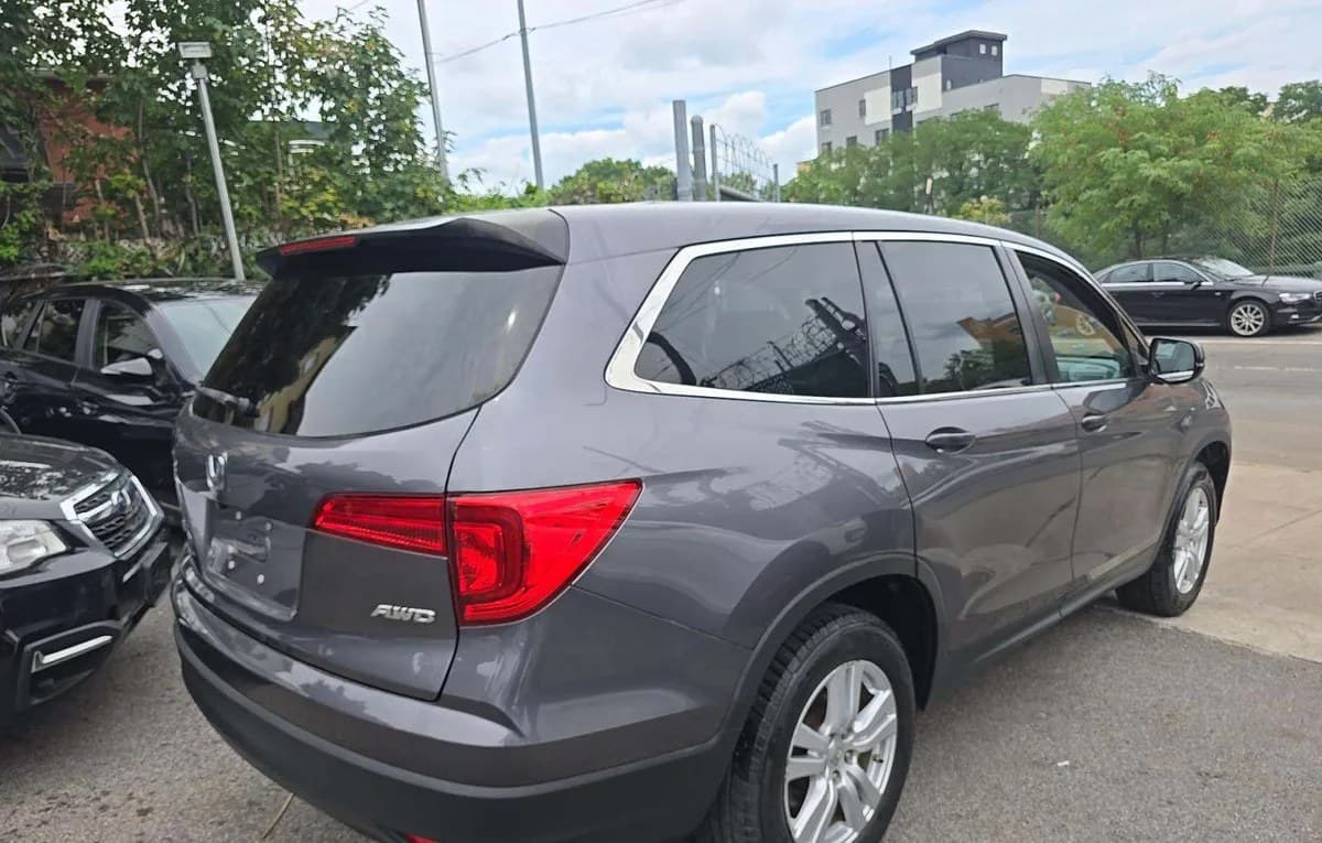 2018 HONDA PILOT LX 4